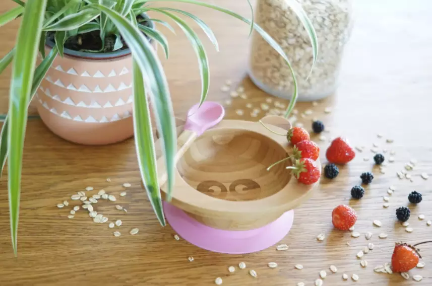 Set repas bébé en bambou et silicone rose