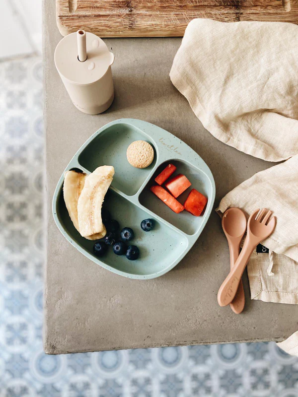 Assiette en silicone bleu