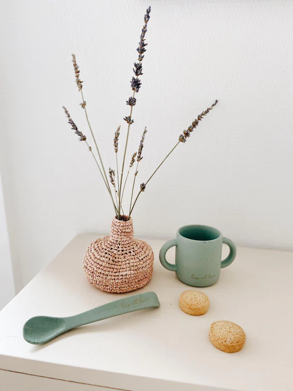 Tasse en silicone bleu