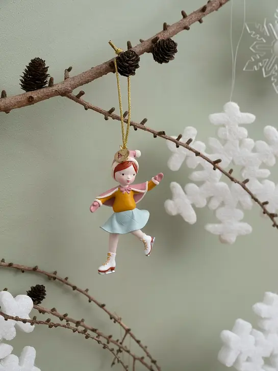 Ornament-Ice-skate-Girl-3-scaled-1