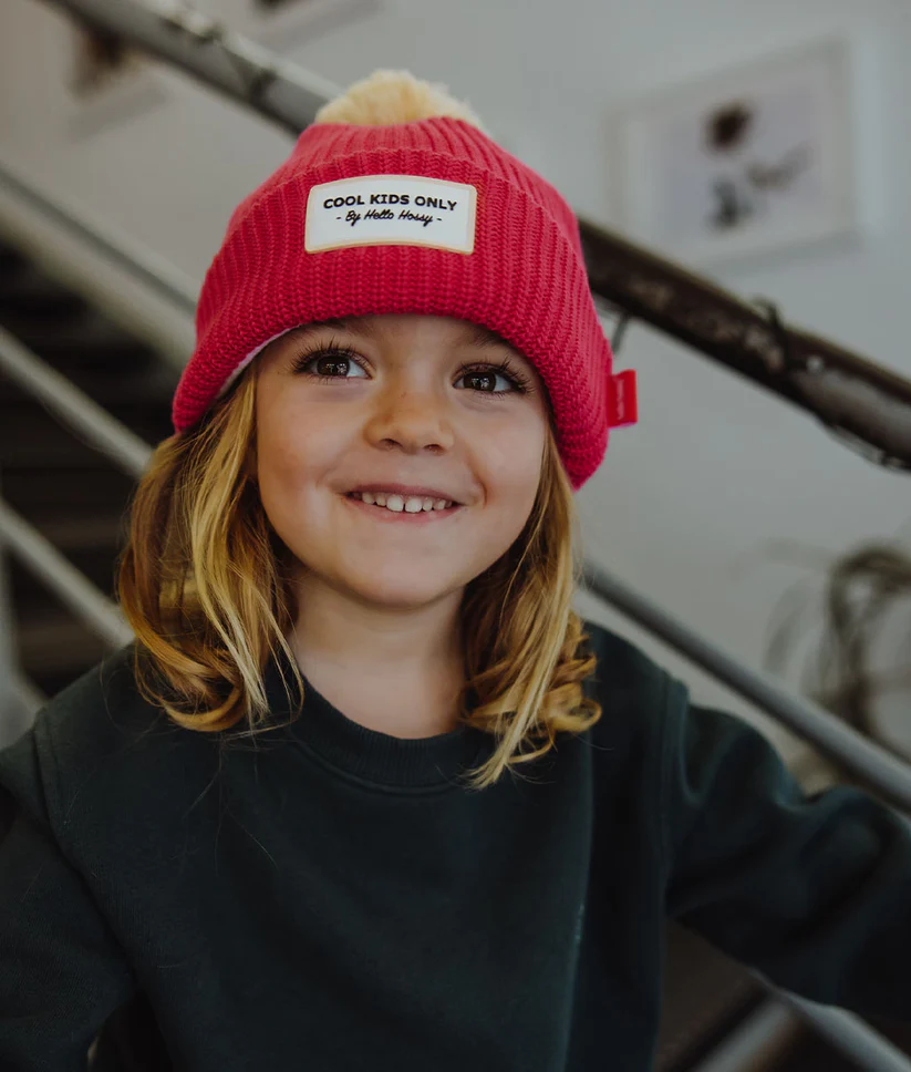 bonnet-enfants-bebes-avec-pompon-rose-hello-hossy