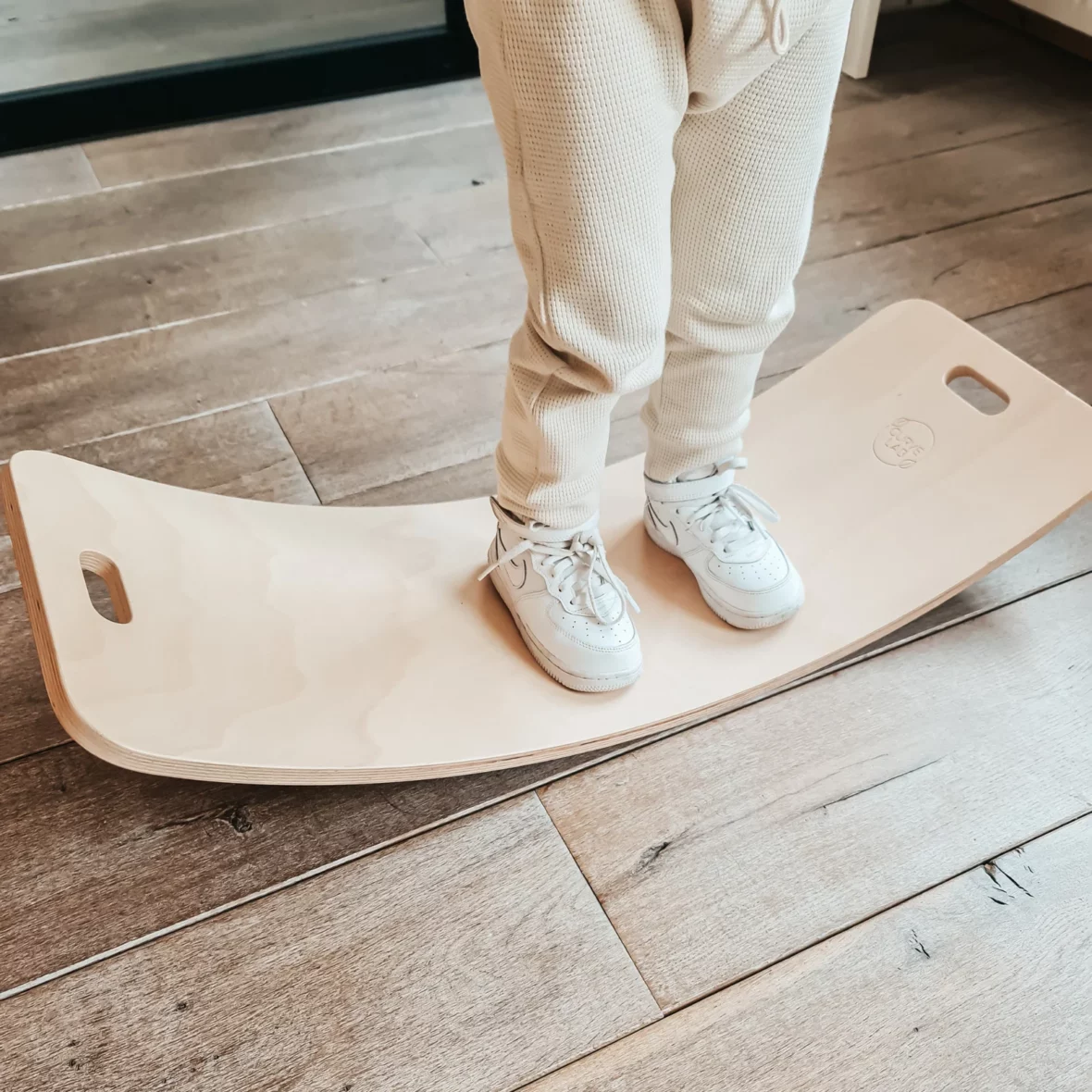 Perfect Arch Felt – Planche d’équilibre en bois (Violet)